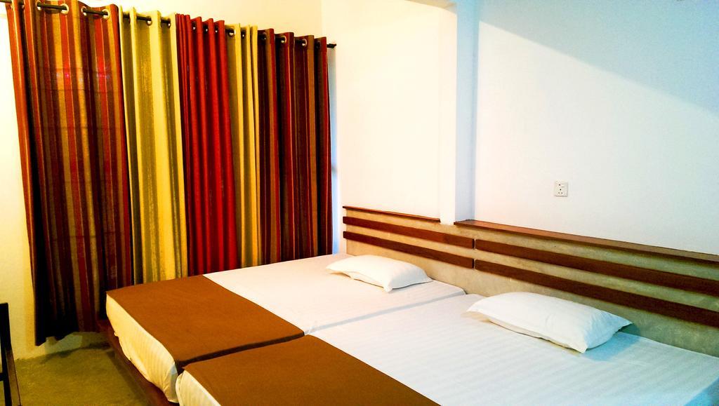 Pelican View Cottages Kataragama Exterior photo